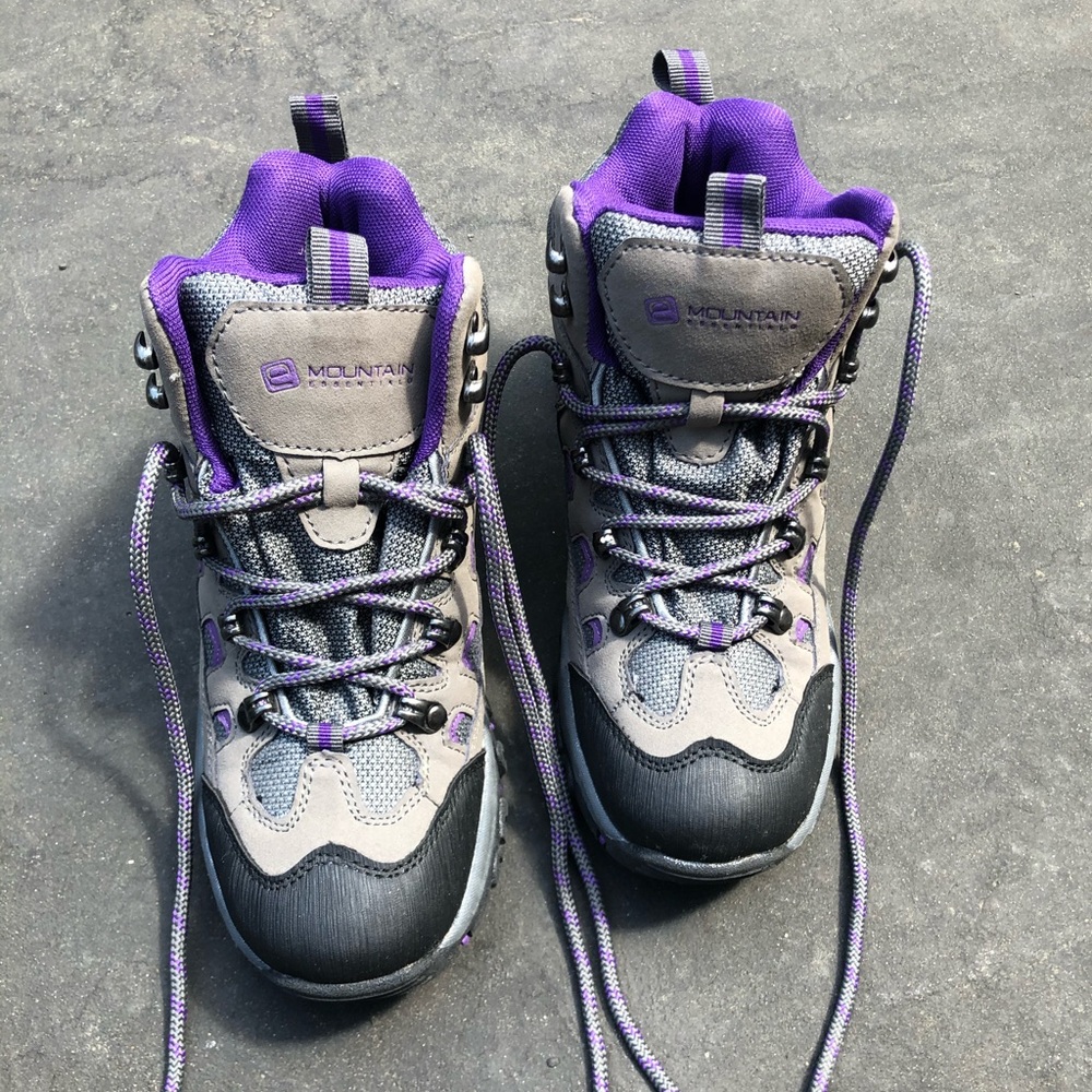 mountain wharehouse climbing shoes
